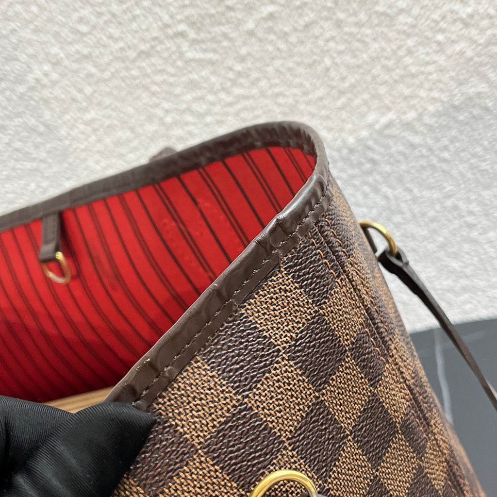Louis Vuitton Shoulder Bag