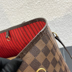 Louis Vuitton Shoulder Bag