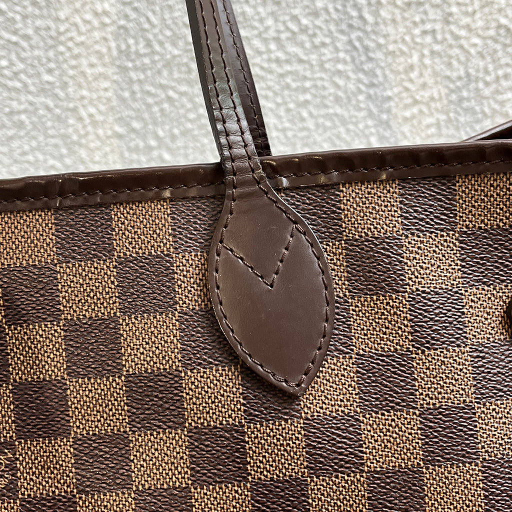 Louis Vuitton Shoulder Bag