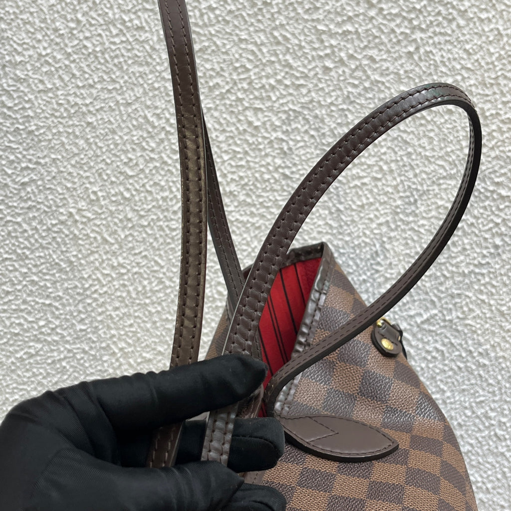 Louis Vuitton Shoulder Bag