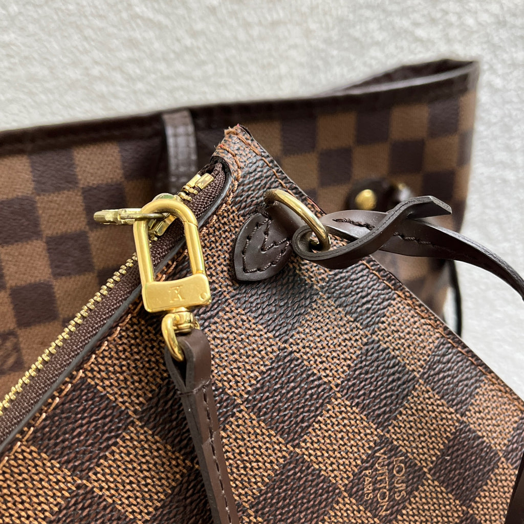 Louis Vuitton Shoulder Bag