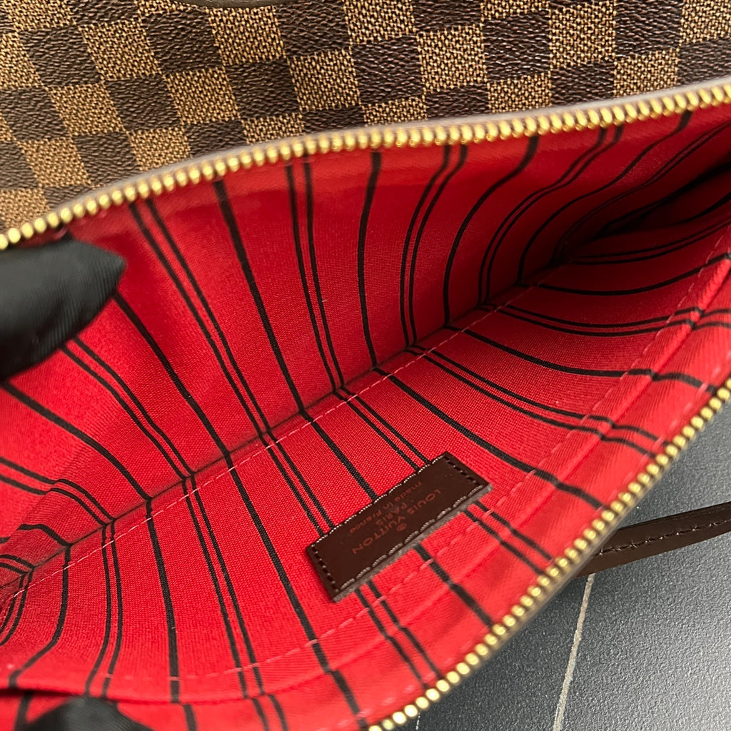 Louis Vuitton Shoulder Bag