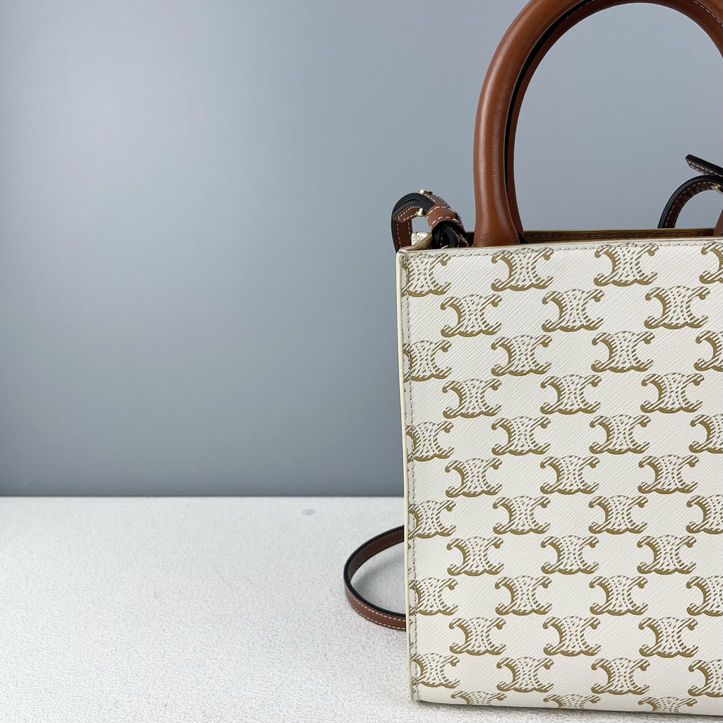 Celine White CONF.194372BZK.01BC