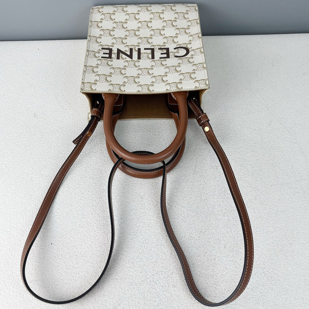 Celine White CONF.194372BZK.01BC