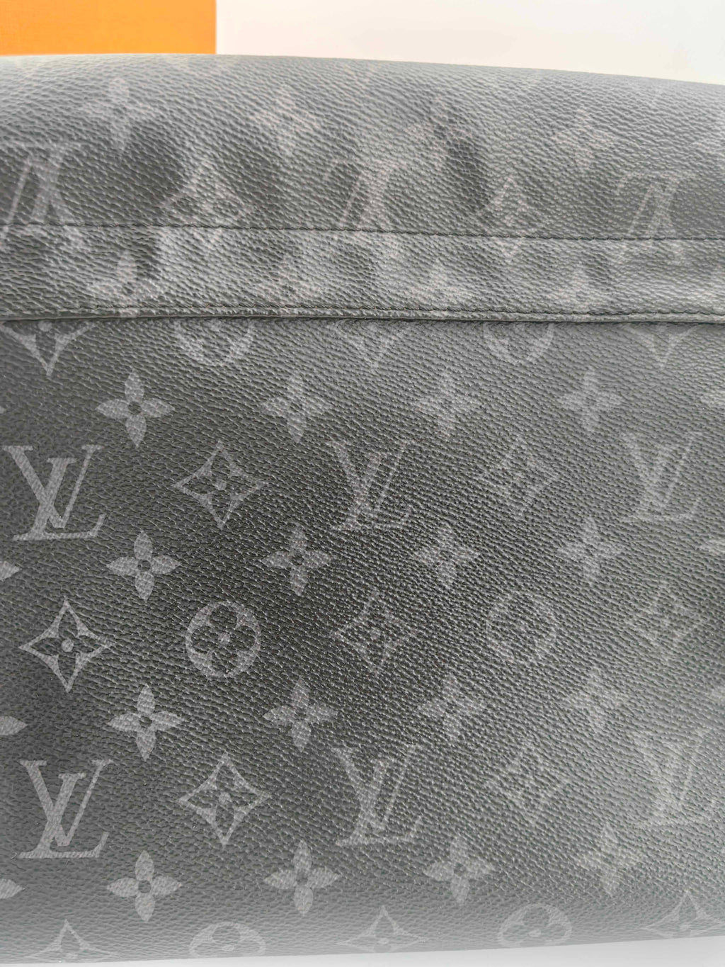 Louis Vuitton Messenger Bag