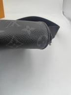 Louis Vuitton Messenger Bag