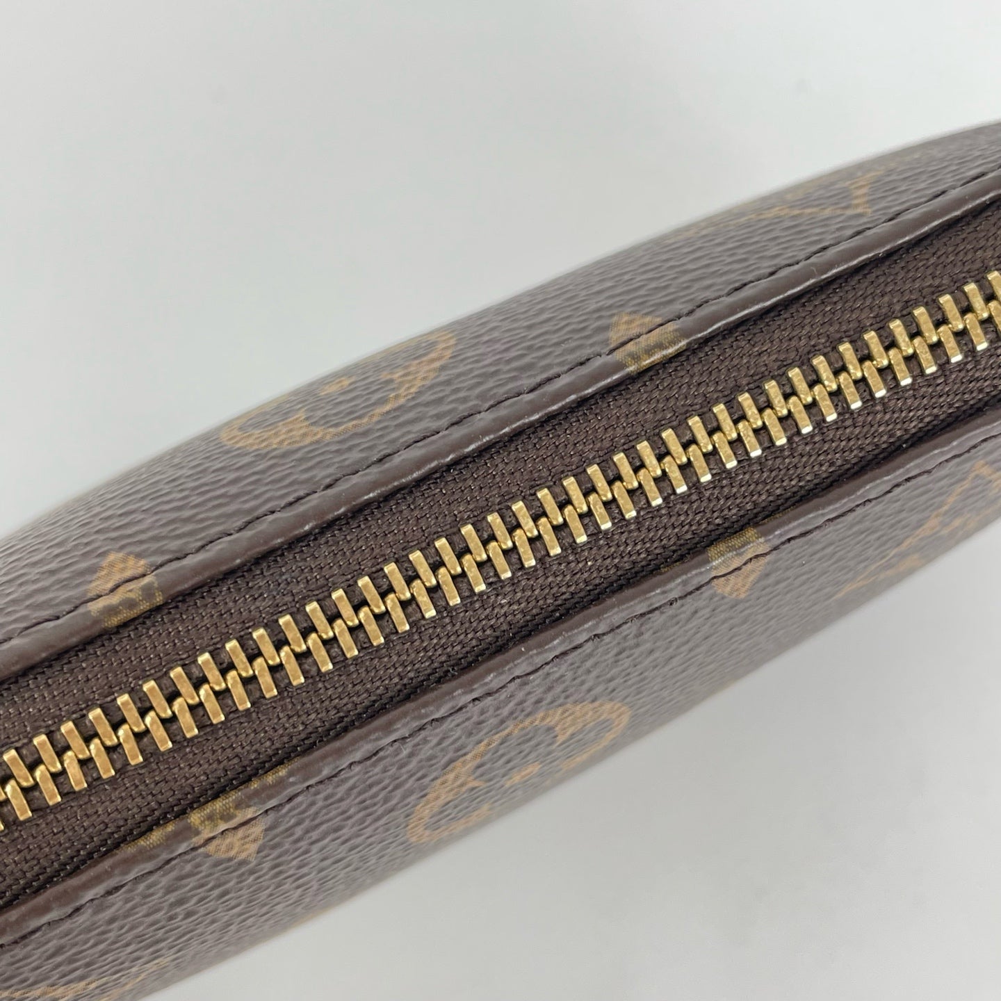 Louis Vuitton Clutch