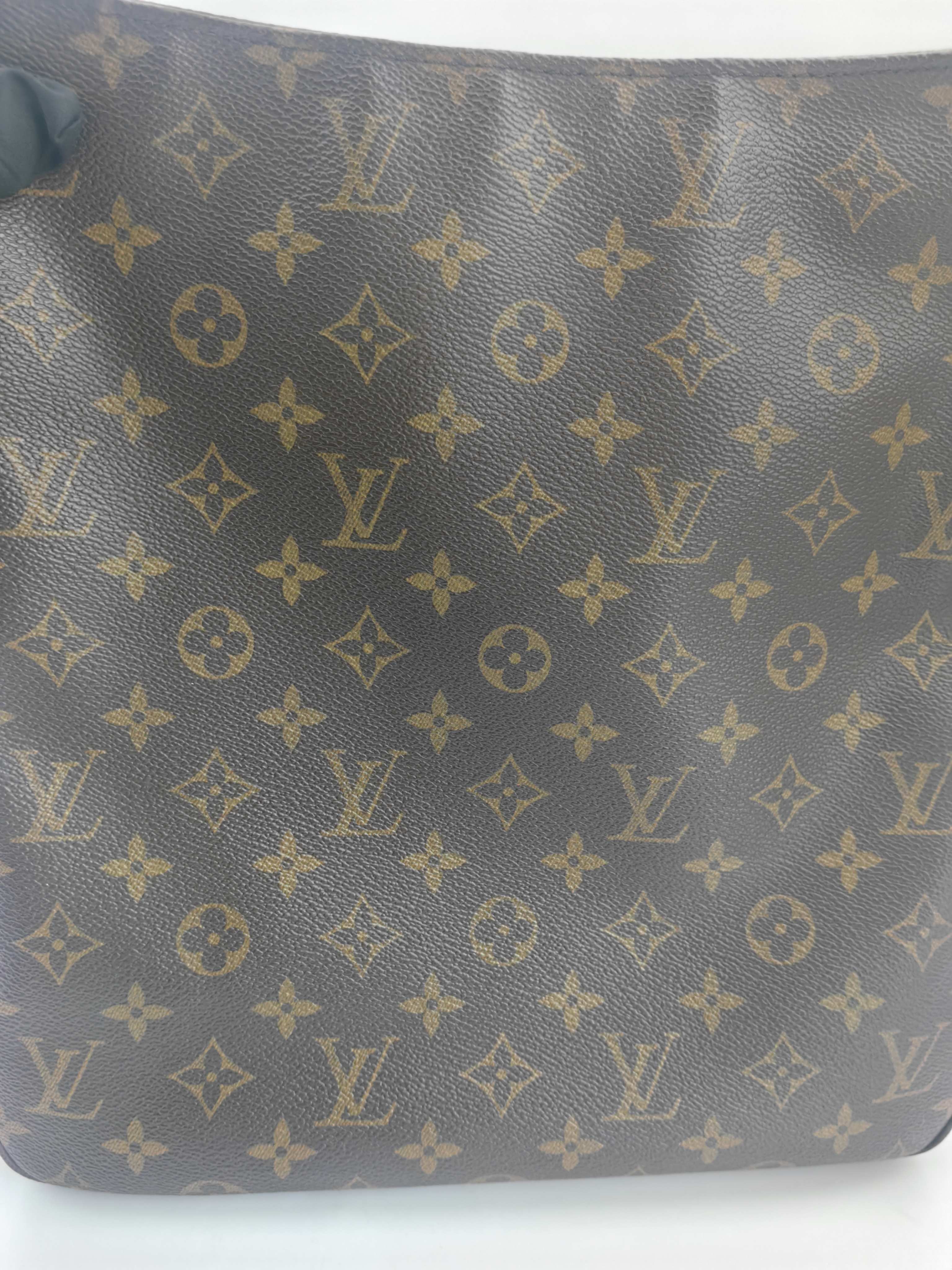 Louis Vuitton Shoulder Bag