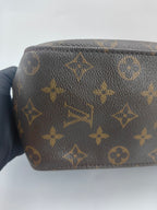 Louis Vuitton Shoulder Bag