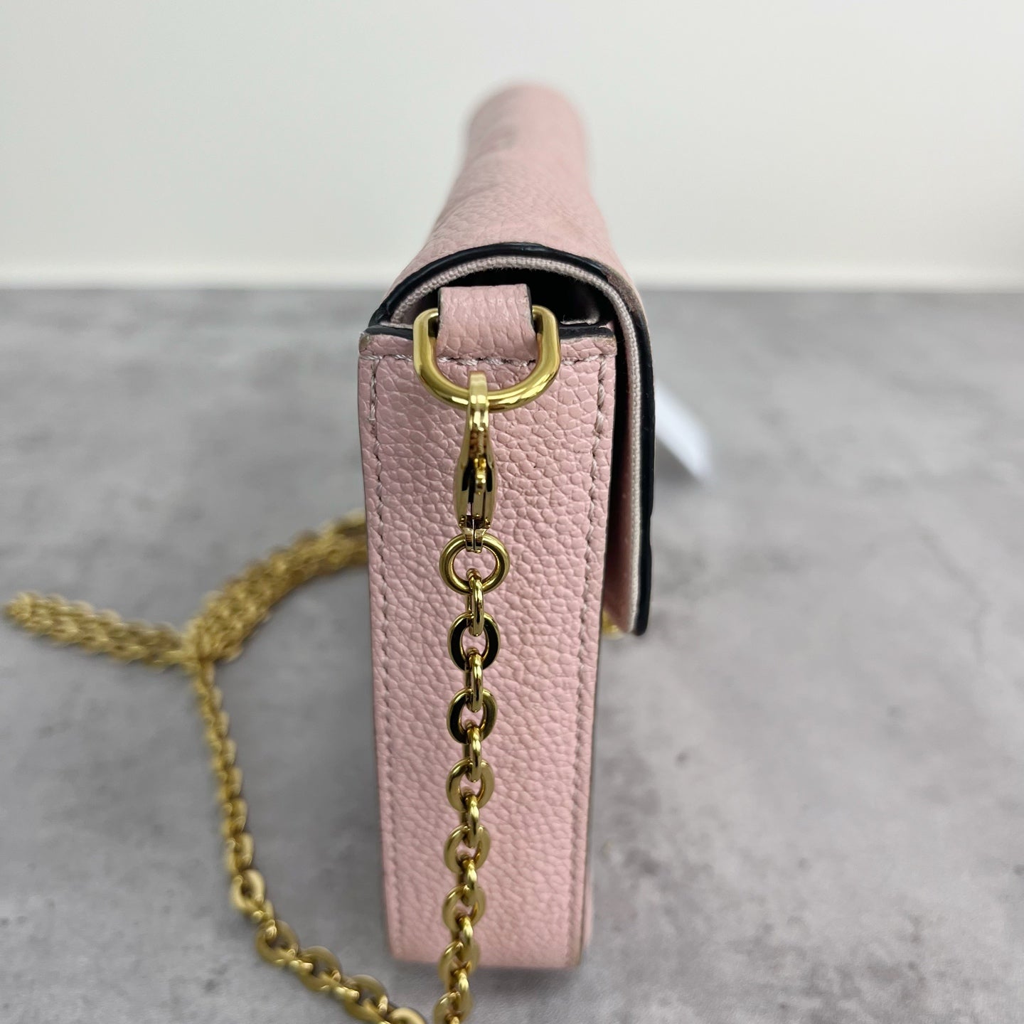 Louis Vuitton Félicie Chain-Strap Pochette M82608