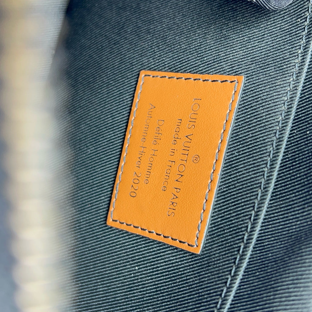 Louis Vuitton Messenger Bag