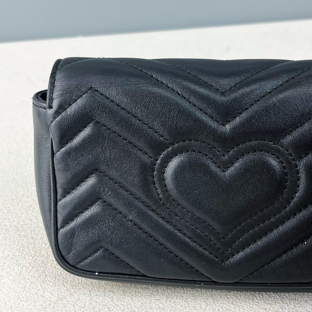 Gucci GG Marmont Collection 476433 DTDCT 1000