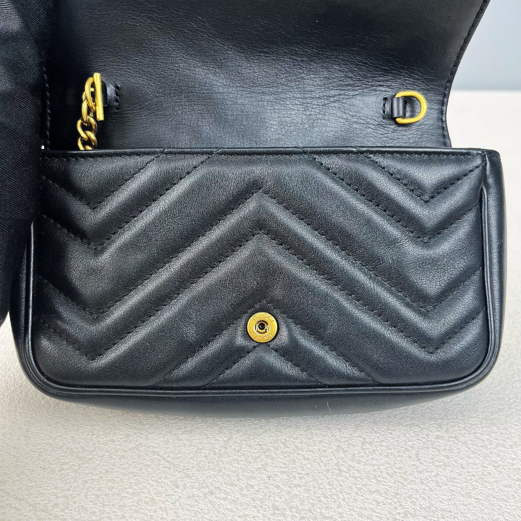 Gucci GG Marmont Collection 476433 DTDCT 1000