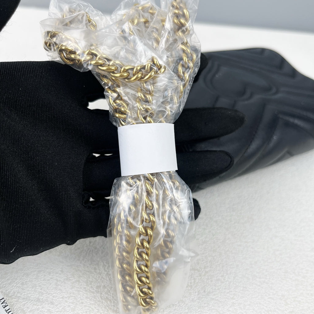 Gucci GG Marmont Collection 476433 DTDCT 1000