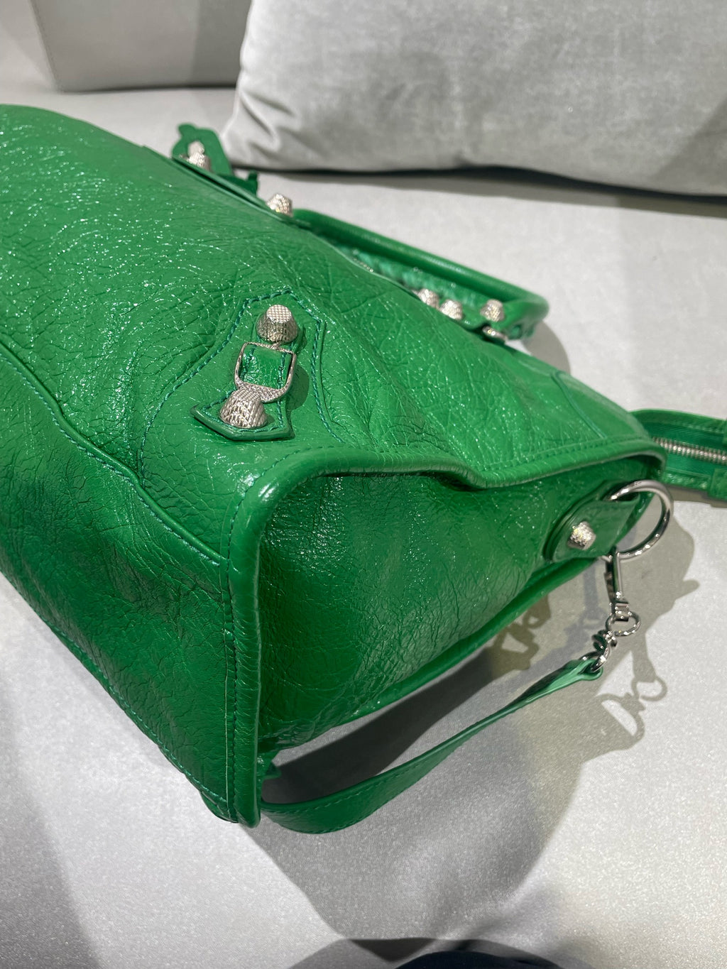 Balenciaga Green Shoulder Bag 281770-D94JN-3775
