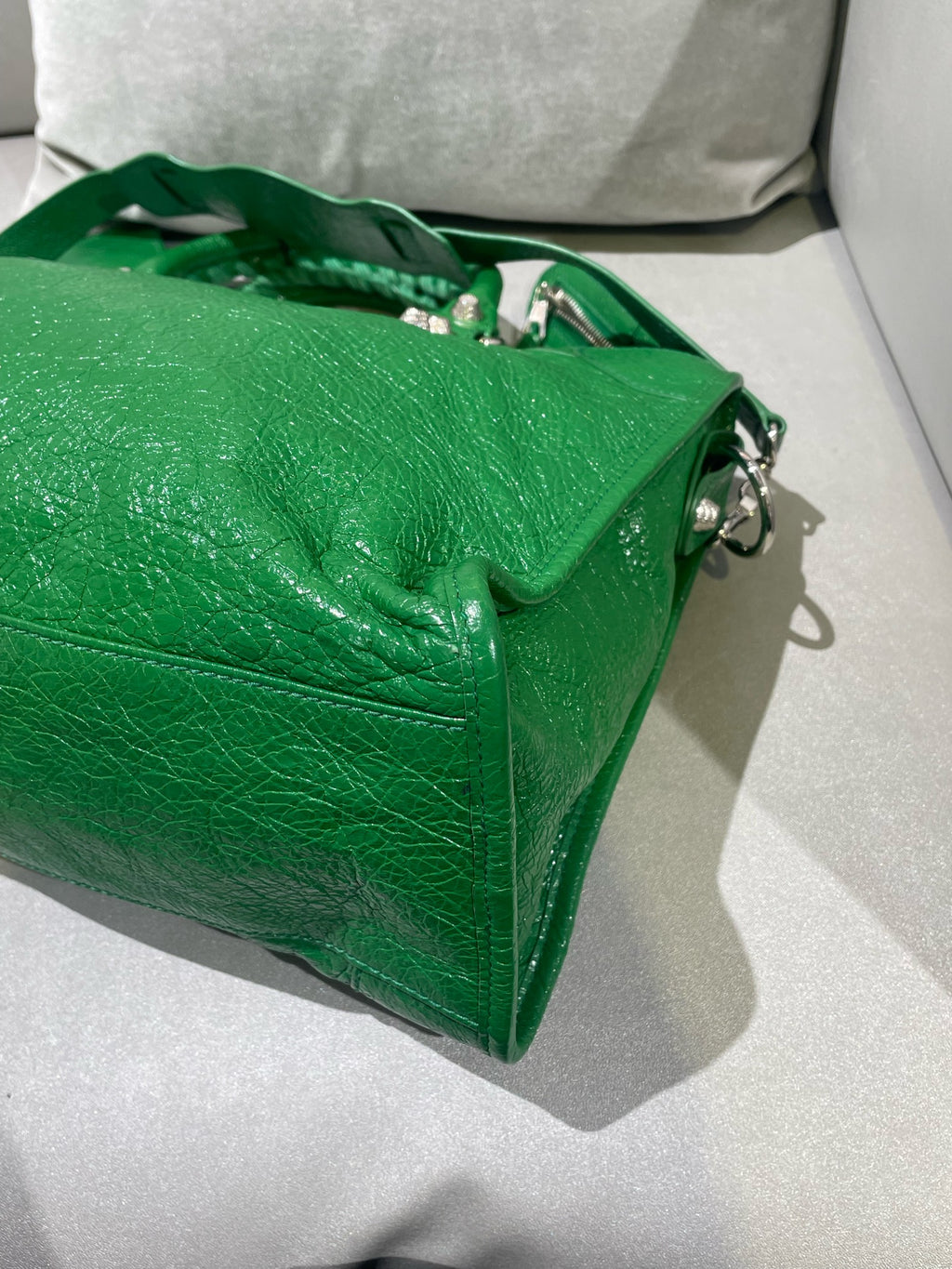 Balenciaga Green Shoulder Bag 281770-D94JN-3775