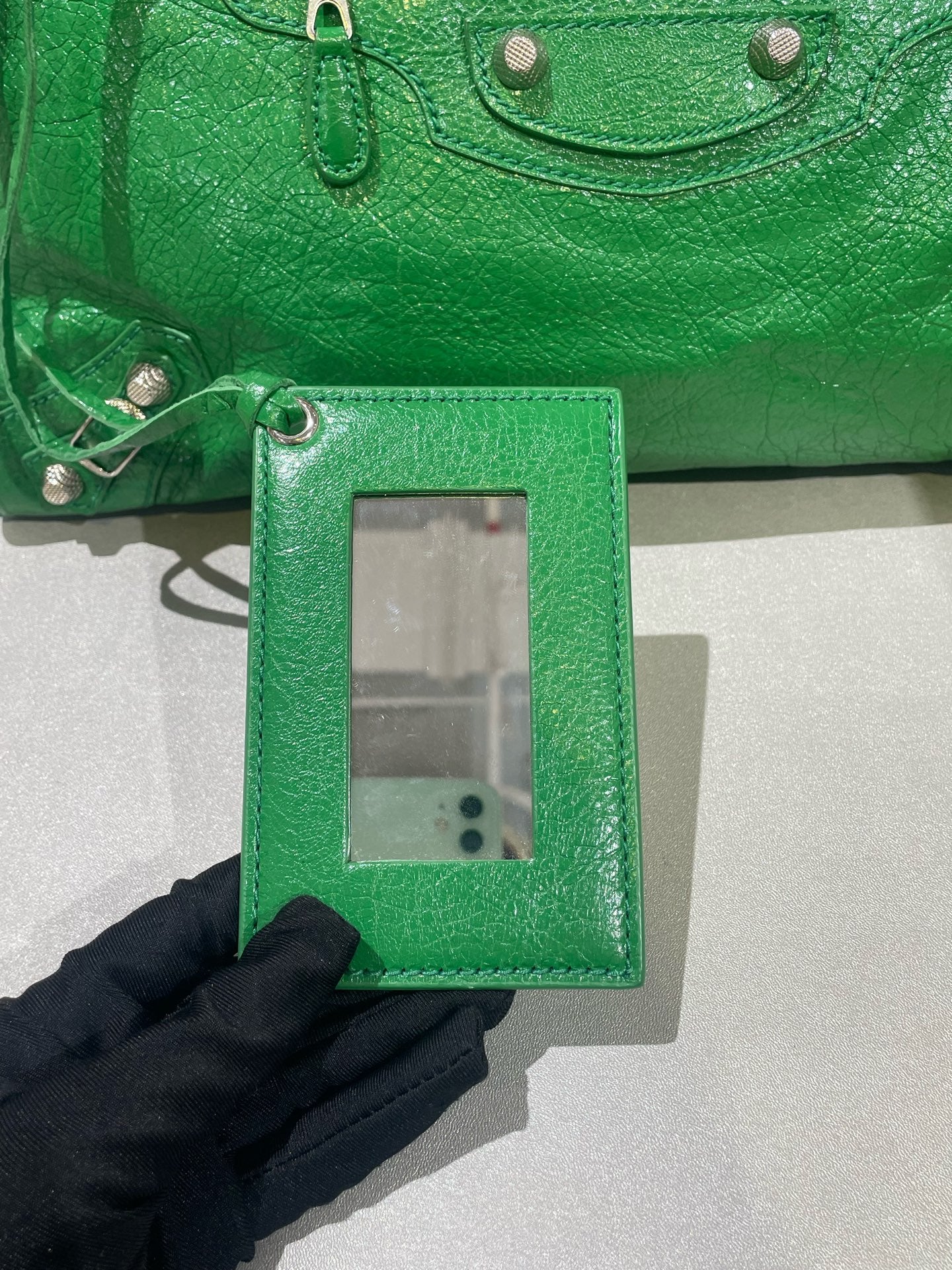 Balenciaga Green Shoulder Bag 281770-D94JN-3775