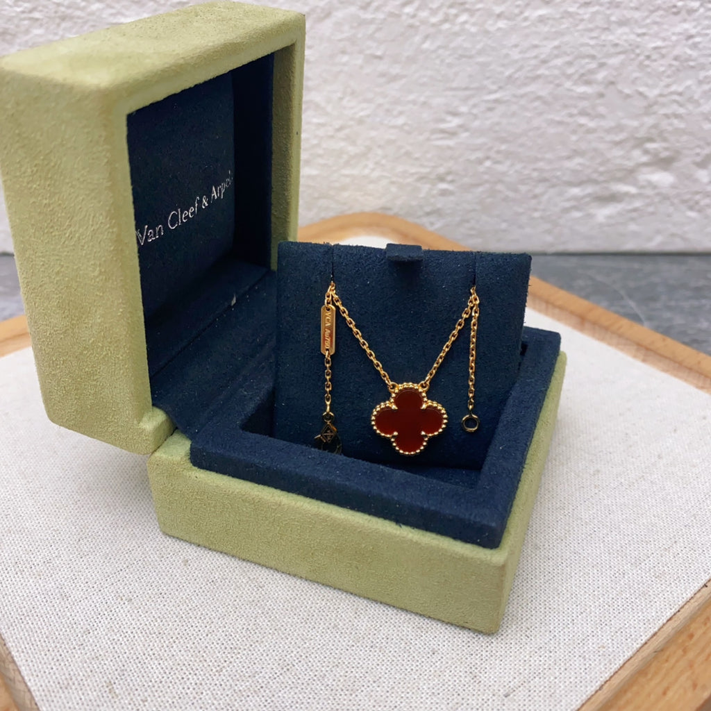 Van Cleef & Arpels Rose gold Necklace