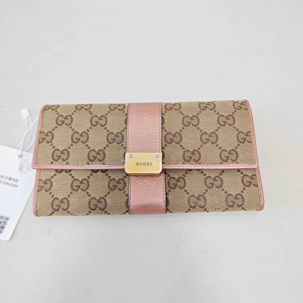 Gucci Canvas