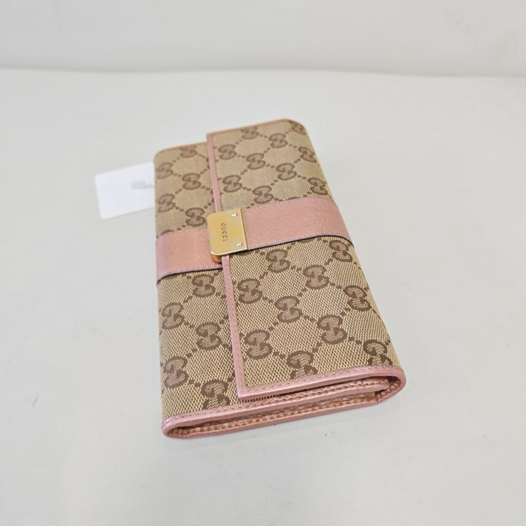 Gucci Canvas