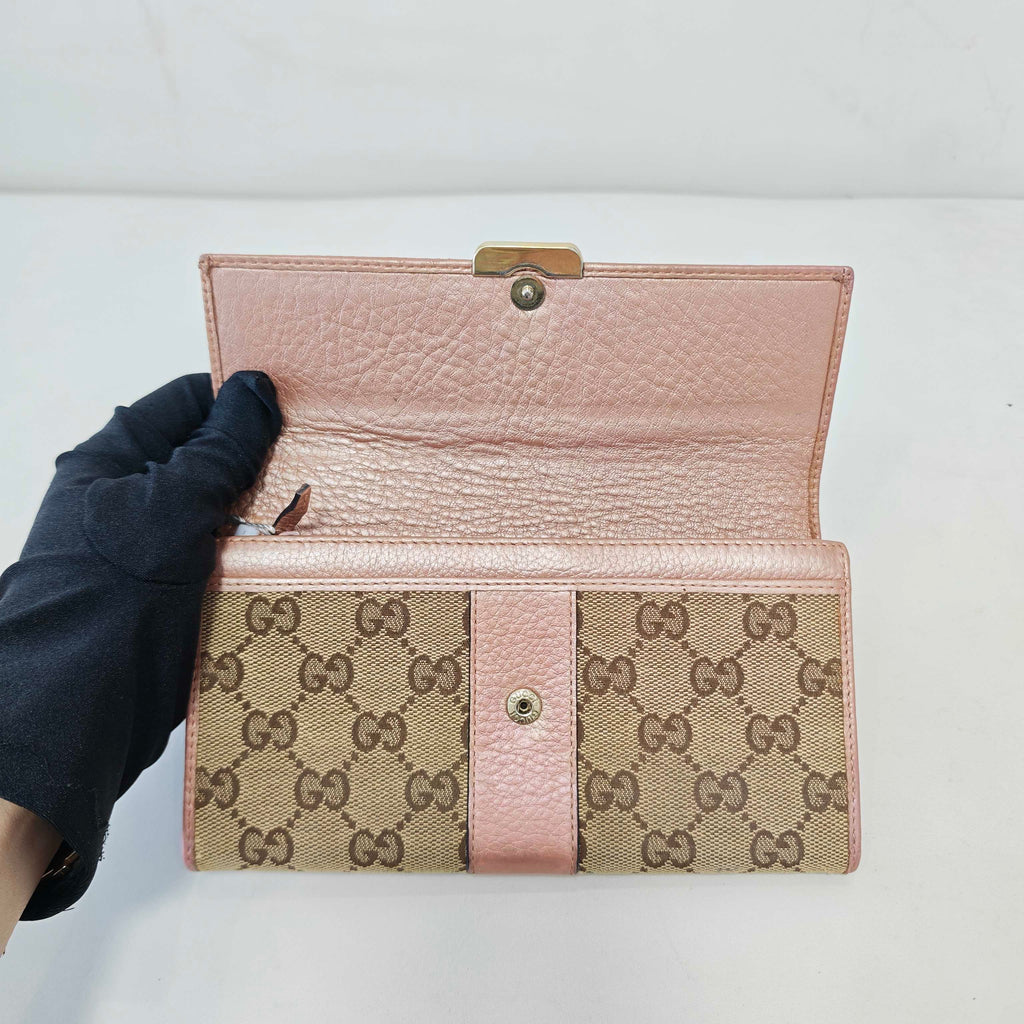 Gucci Canvas