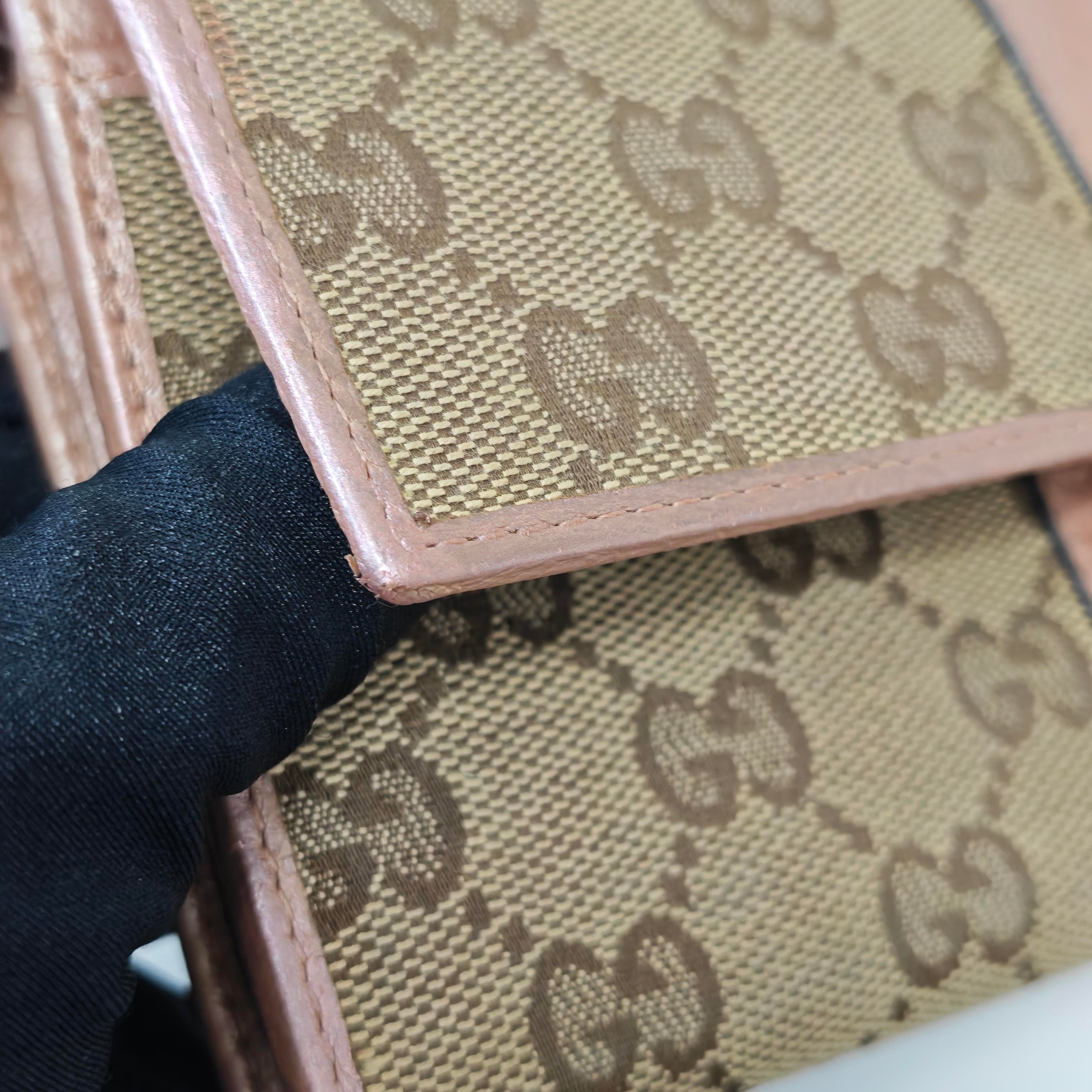 Gucci Canvas