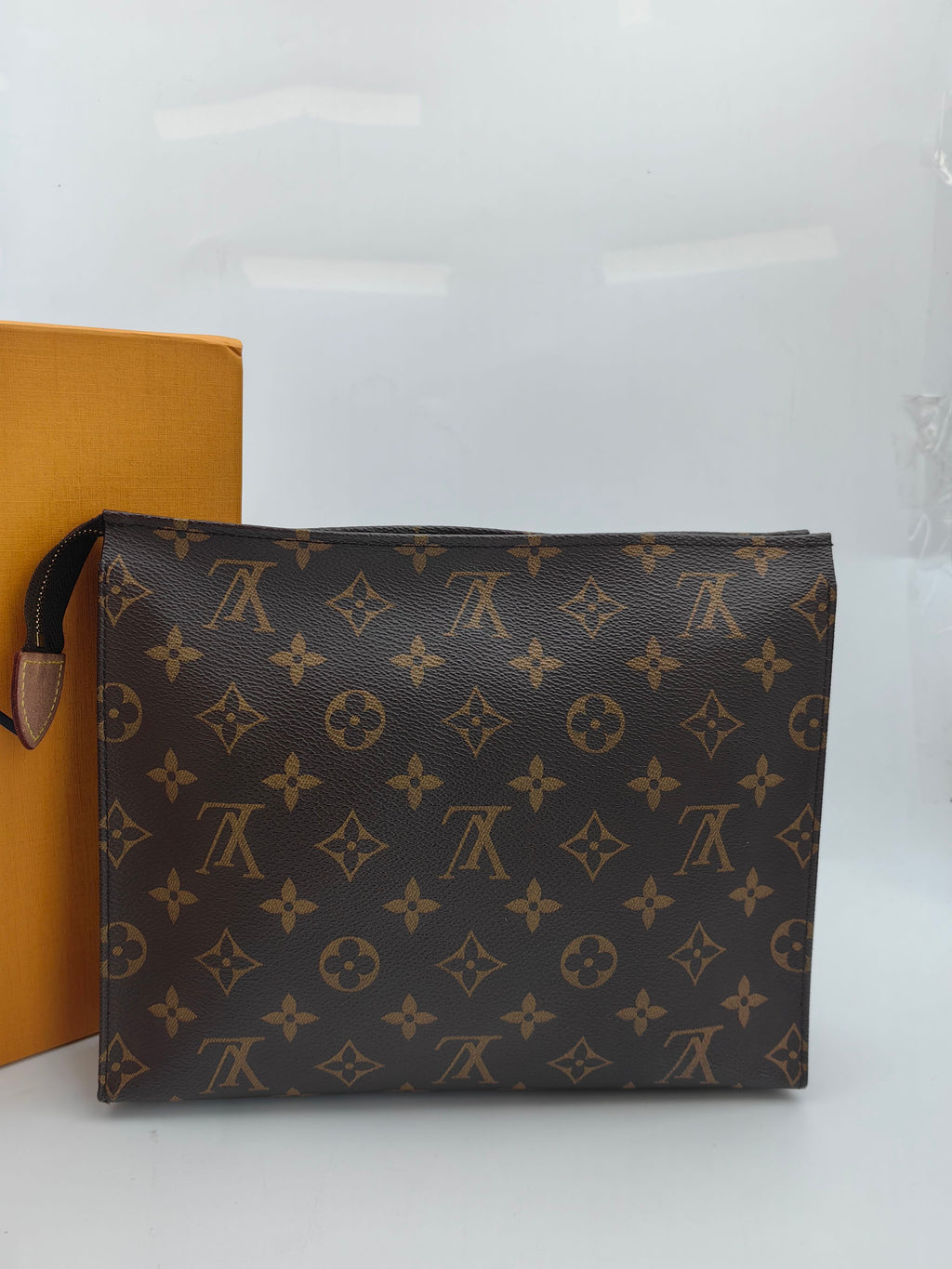 Louis Vuitton Clutch