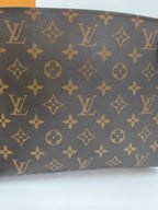 Louis Vuitton Clutch