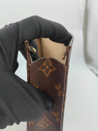 Louis Vuitton Clutch