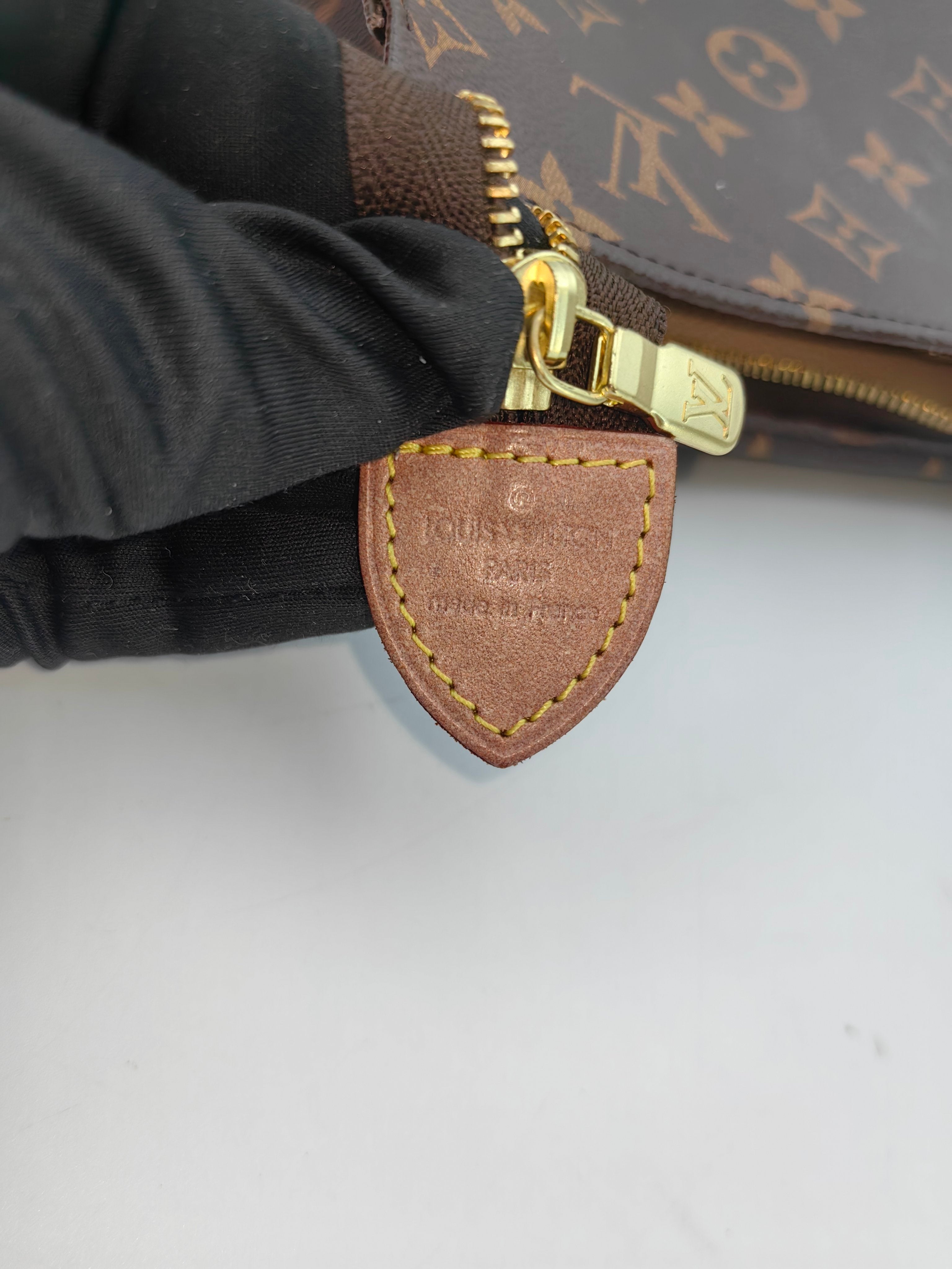 Louis Vuitton Clutch
