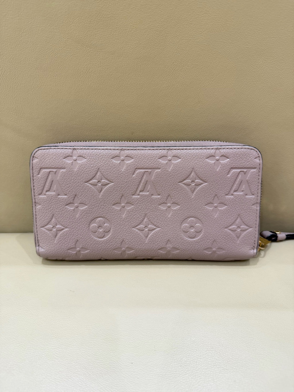 Louis Vuitton Pink M64089
