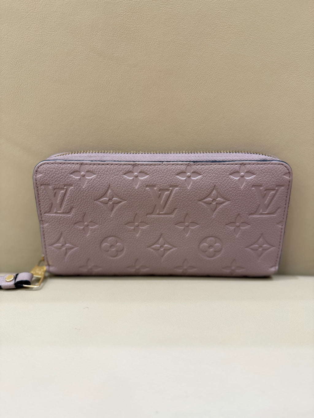Louis Vuitton Pink M64089