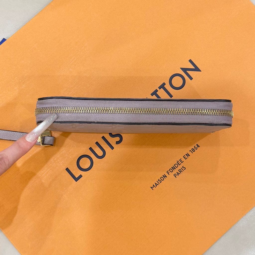 Louis Vuitton Pink M64089
