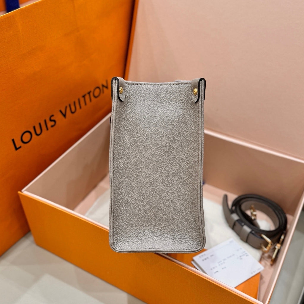 Louis Vuitton Onthego Crossbody 25 x 19 x 11.5 M45779