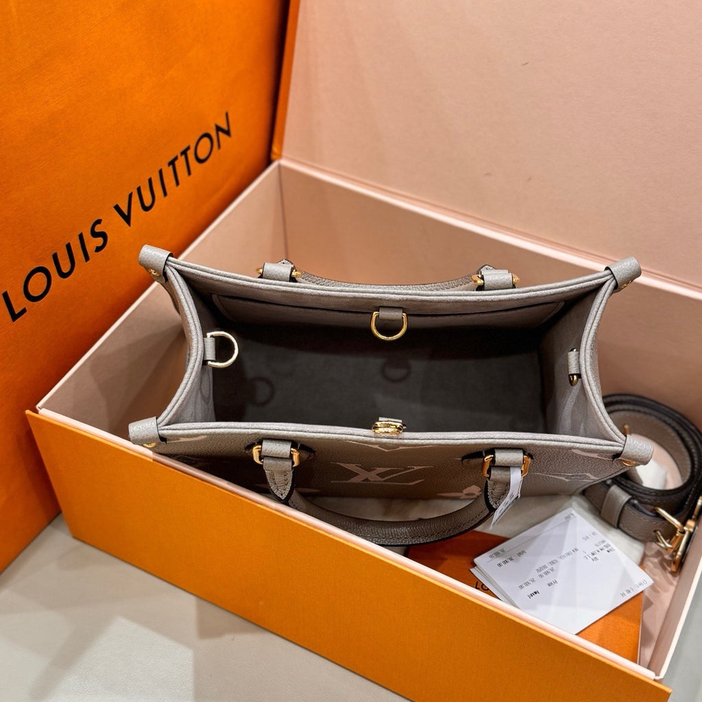 Louis Vuitton Onthego Crossbody 25 x 19 x 11.5 M45779
