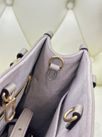 Louis Vuitton Onthego Crossbody 25 x 19 x 11.5 M45779