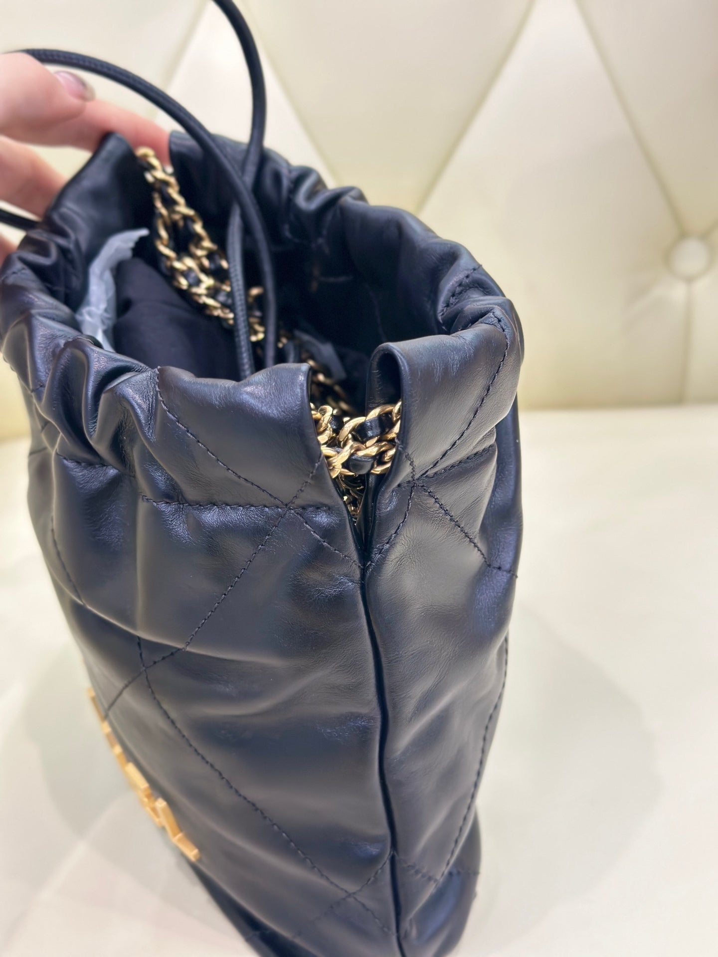 Chanel Bucket bag 20×6×19 AS3980-B08037-NQ340