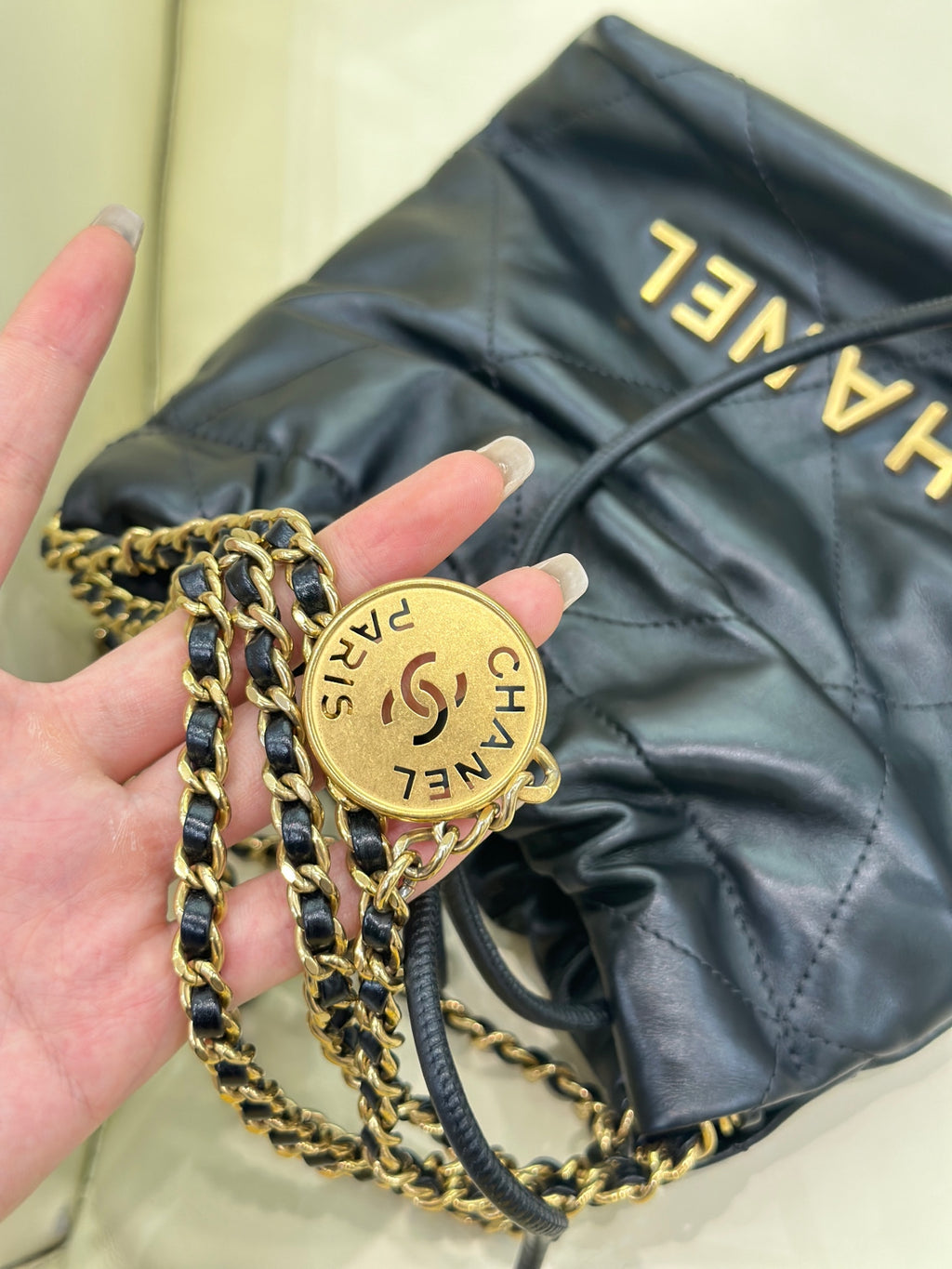 Chanel Bucket bag 20×6×19 AS3980-B08037-NQ340