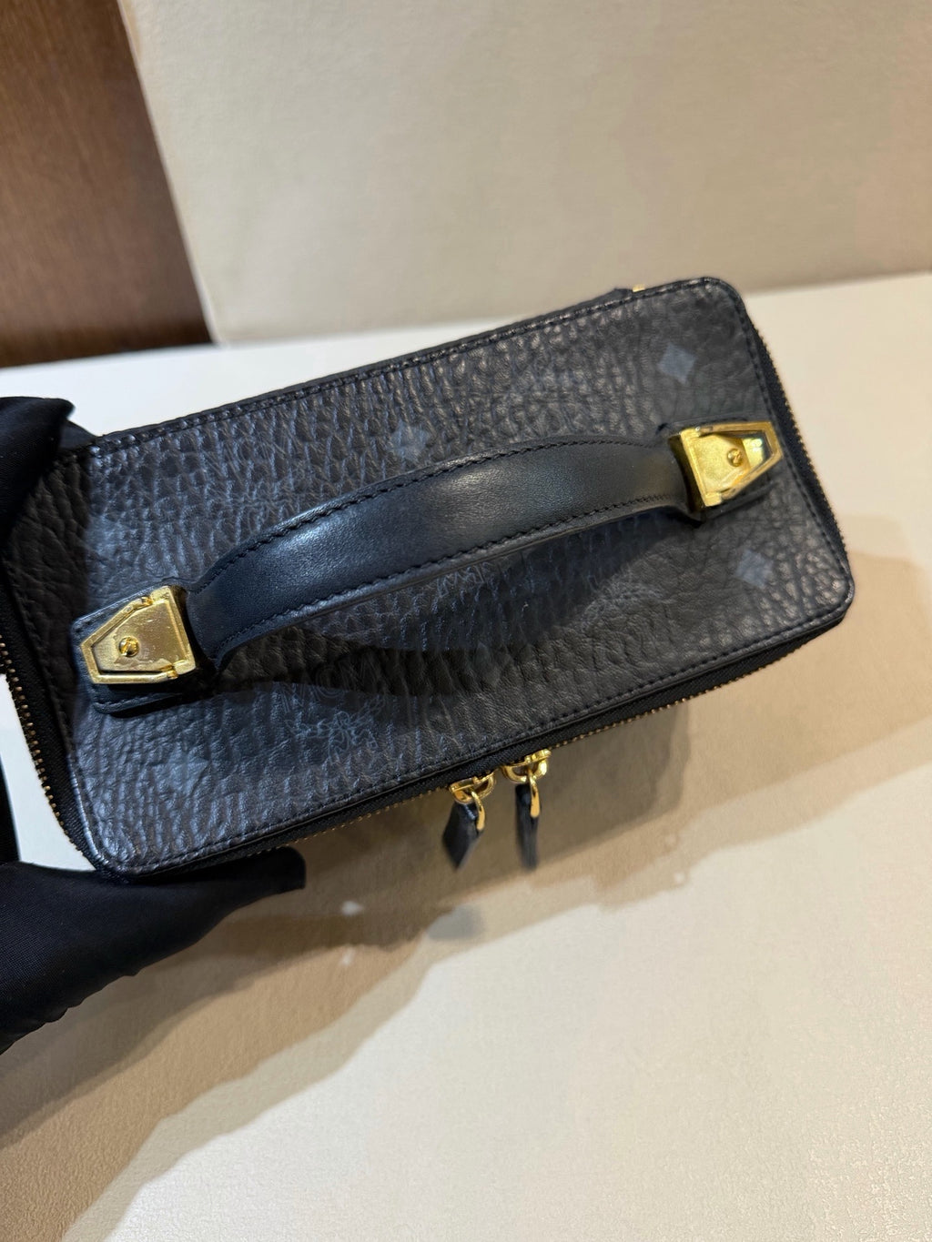 MCM Black