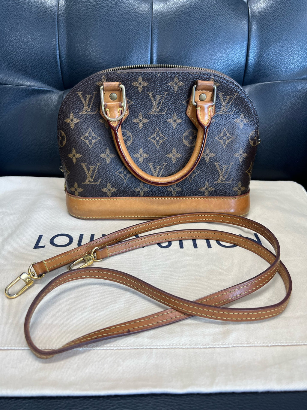 Louis Vuitton ALMA BB Handbag M46990
