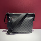 Louis Vuitton Black Messenger Bag 33.0x 25.5x 9.0 cm N40003