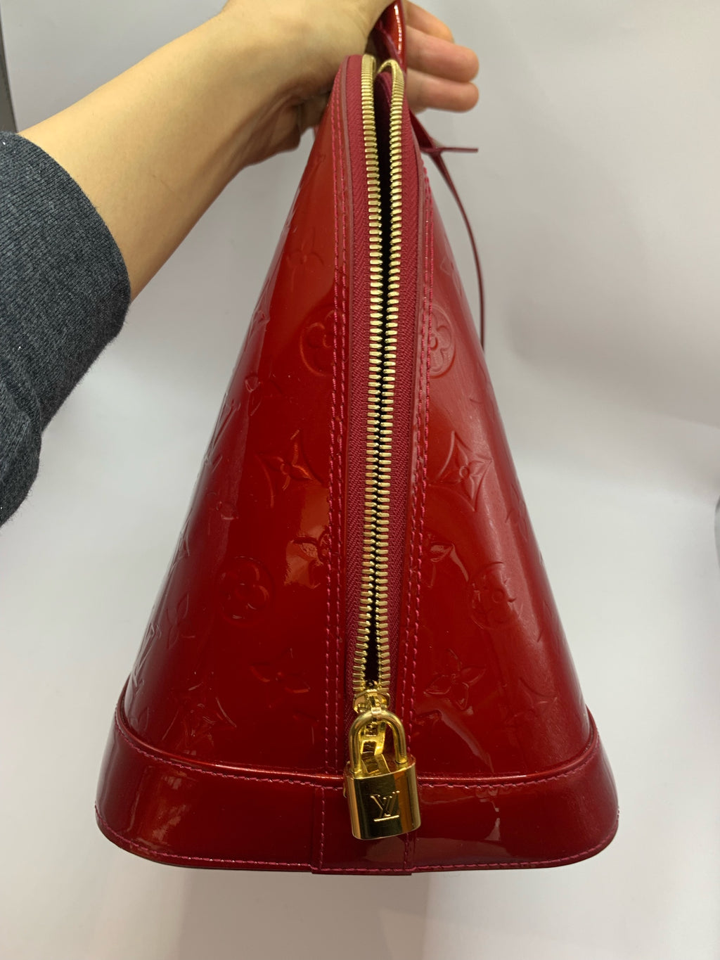 Louis Vuitton Satchel M91770