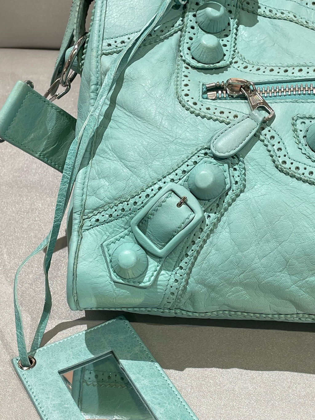 Balenciaga GIANT CITY Green Shoulder Bag 281770-D94JN-4630