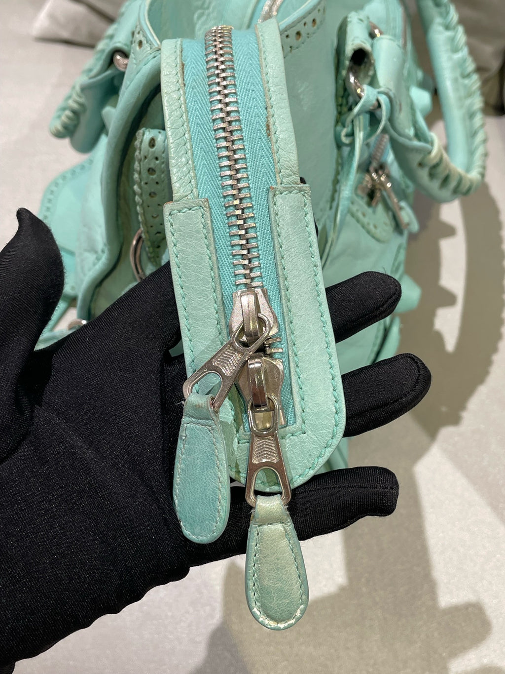Balenciaga GIANT CITY Green Shoulder Bag 281770-D94JN-4630