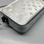 Louis Vuitton Messenger Bag
