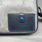 Louis Vuitton Messenger Bag