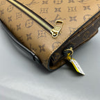 Louis Vuitton Messenger Bag
