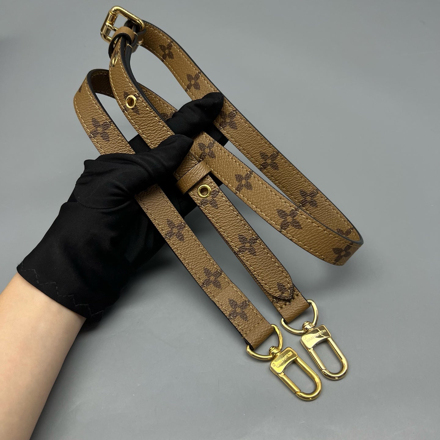 Louis Vuitton Messenger Bag