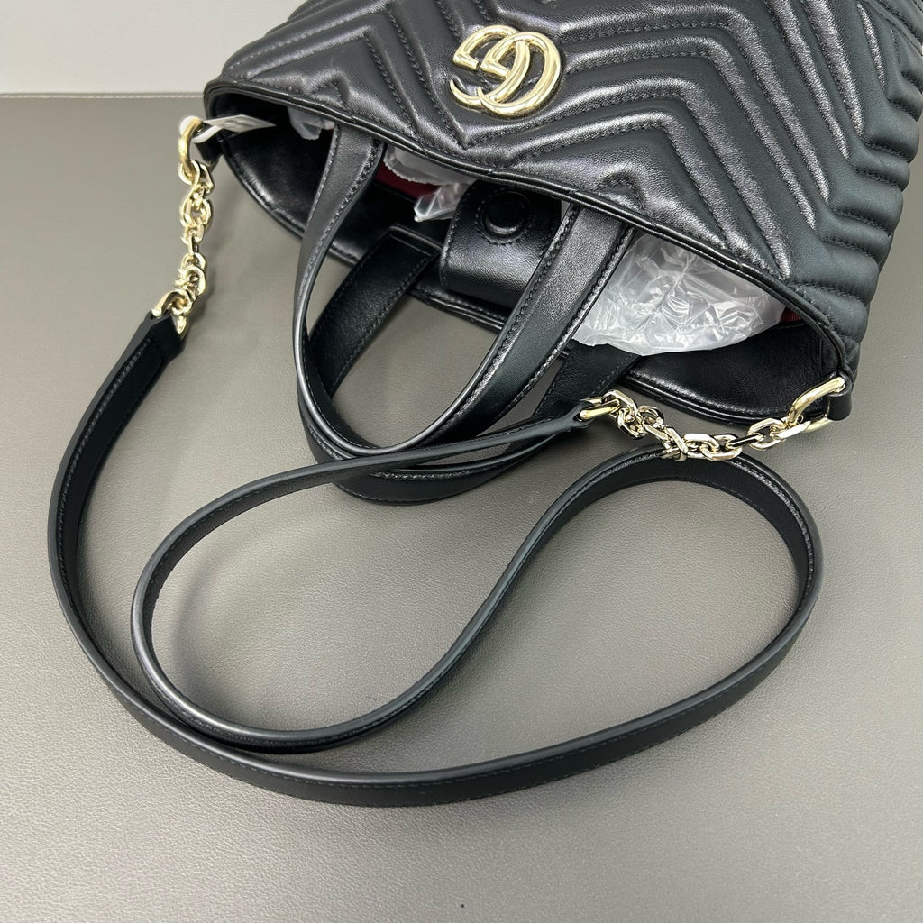 Gucci Gucci Betty Mini Tote Bag Leather Gold Tote 847386AAFA11000