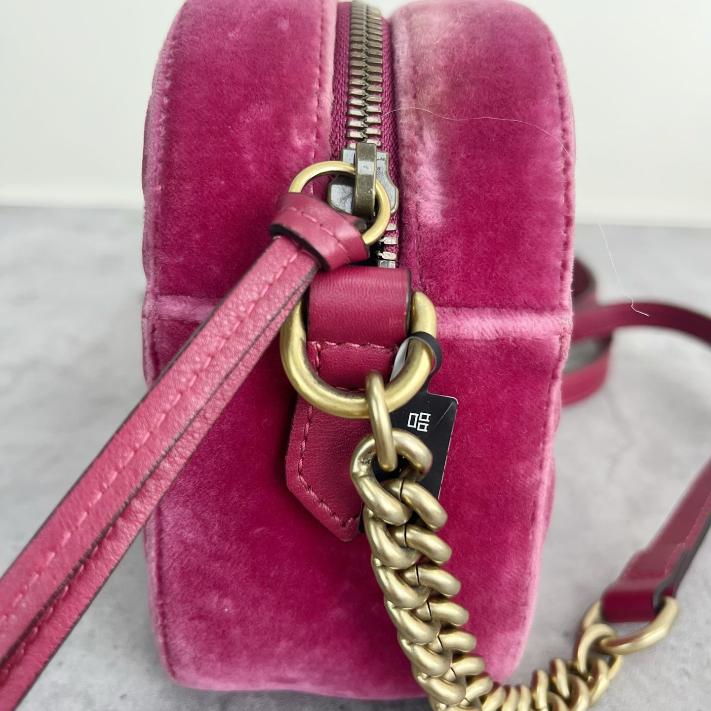 Gucci Velvet 447632-9QIBT-5671
